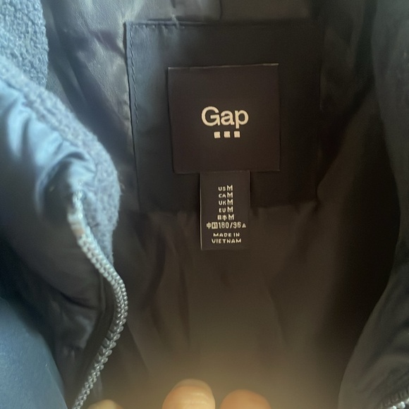 Gap Vest- Navy- Size Medium- Excellent Condition - Picture 2 of 4